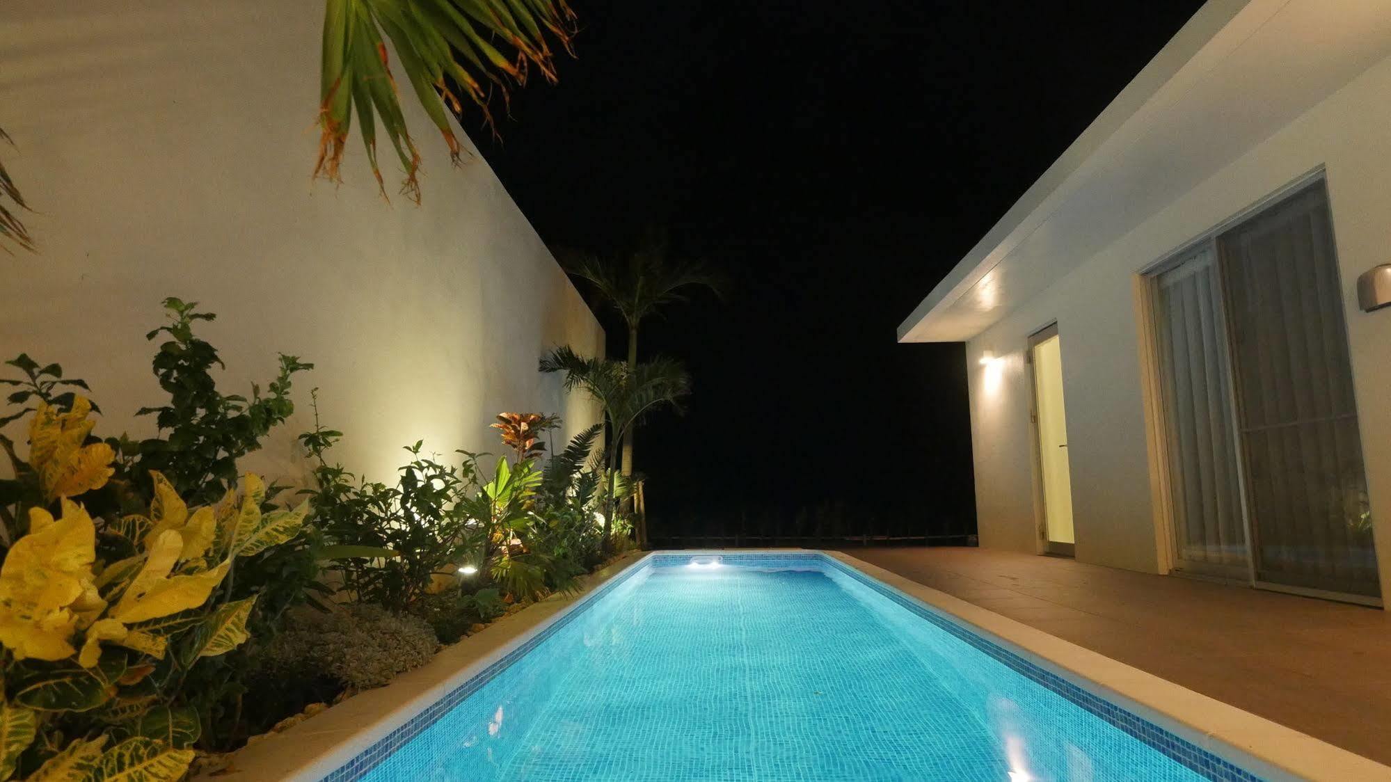 Feliz Villa Suite Miyakojima Ueno Buitenkant foto