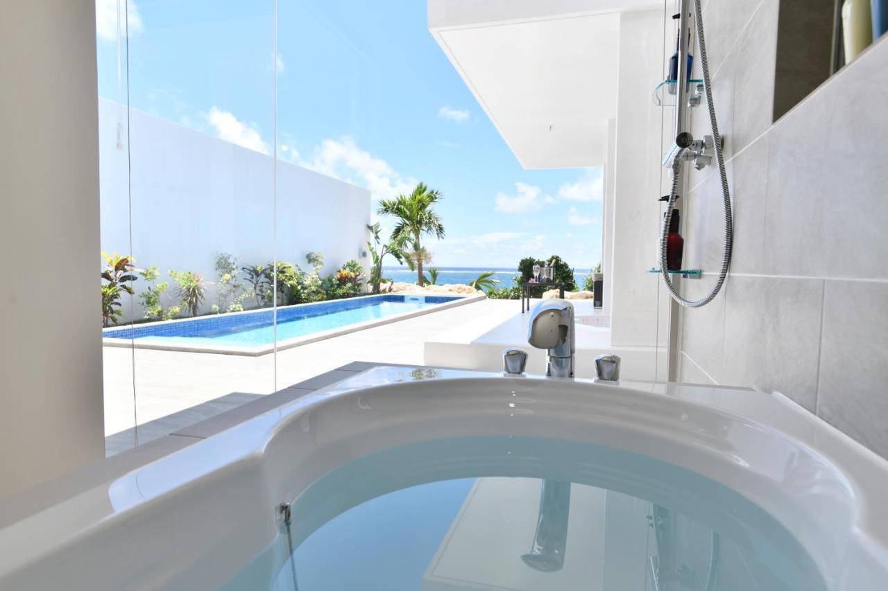 Feliz Villa Suite Miyakojima Ueno Buitenkant foto