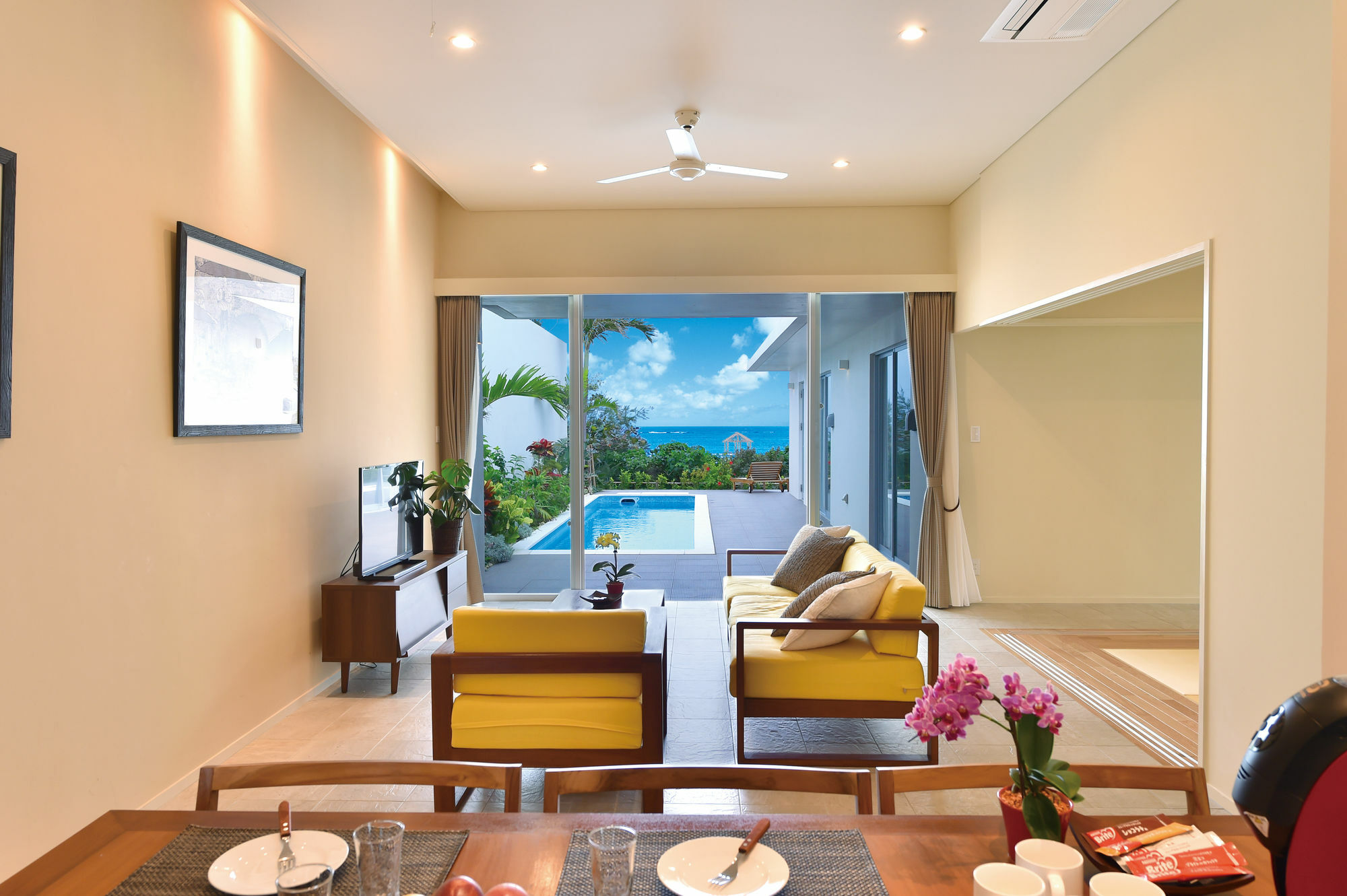 Feliz Villa Suite Miyakojima Ueno Buitenkant foto